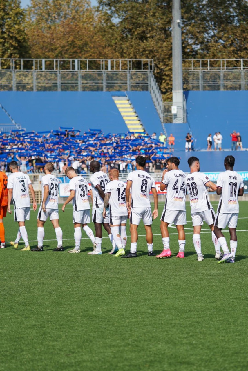 Diagonale “tutto matto” di Asane Sow e la Pro sbanca Novara: Vercelli gioisci, il derby è tuo!