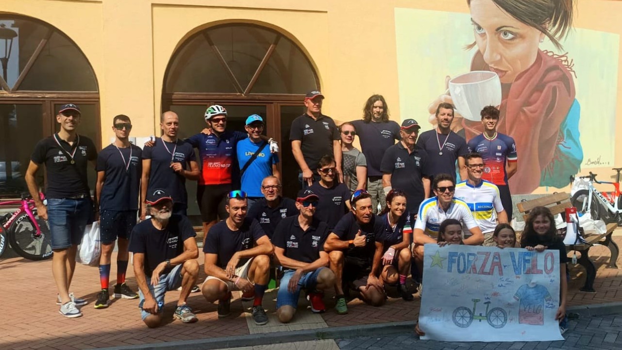 Velo Club Vercelli: che successo per la cronometro a coppie organizzata a Cerrione!