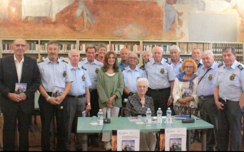 Trino: grande successo alla biblioteca civica per la presentazione del libro di Piera Vandoni “Nata per volare”