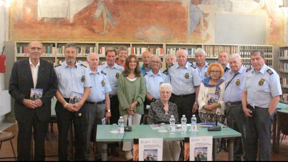 Trino: grande successo alla biblioteca civica per la presentazione del libro di Piera Vandoni “Nata per volare”