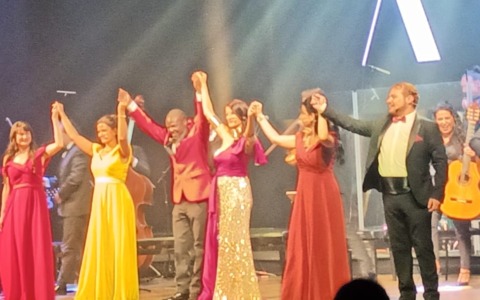 Il pubblico del Teatro Civico si è entusiasmato per le musiche da Oscar di “Aria”