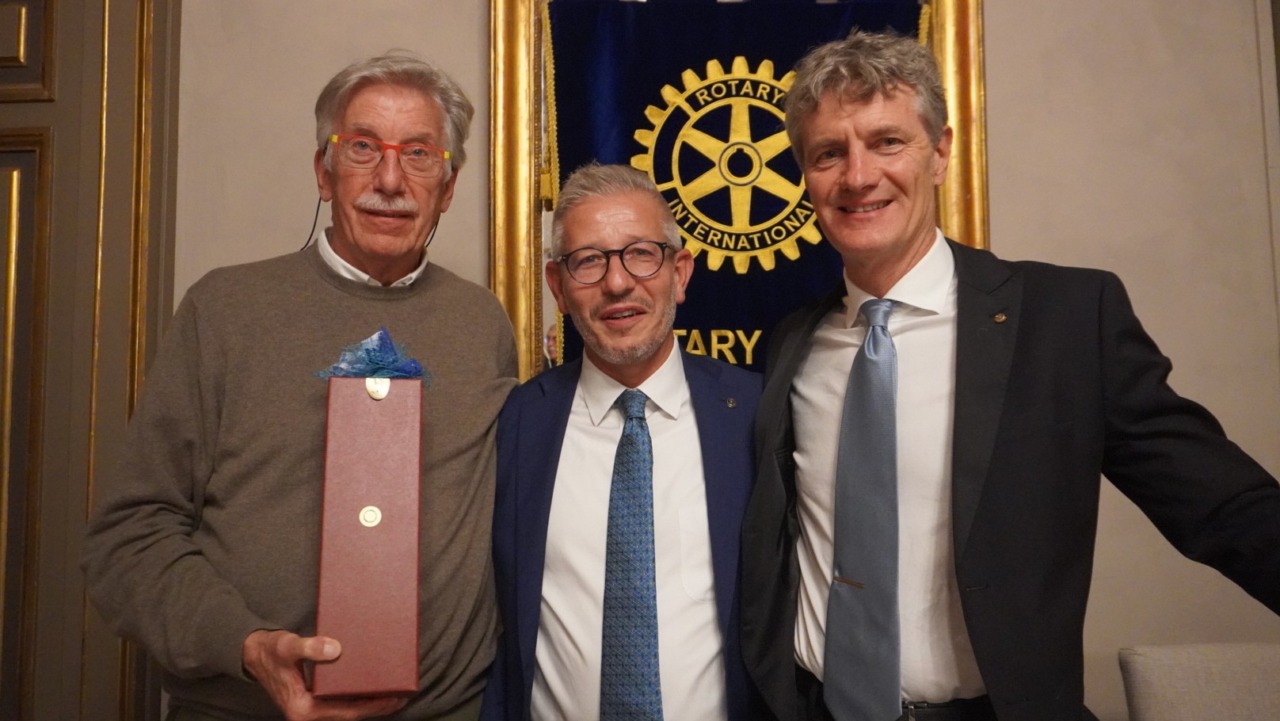 “Vercelli capitale di spiritualità, arte, emancipazione e innovazione”: grande successo al Rotary S. Andrea per la relazione di Mensa e Ferraris