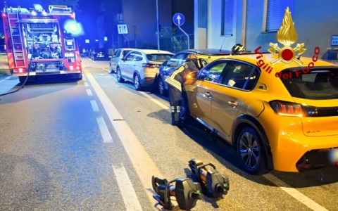 Quattro auto coinvolte in un incidente a Vercelli
