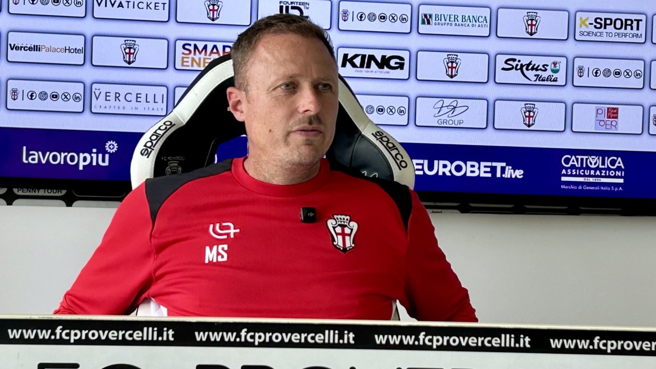 Pro Vercelli, Santoni: “Dolomiti Bellunesi? Squadra da attaccare subito, senza lasciarle respiro. Ora dobbiamo fare punti”