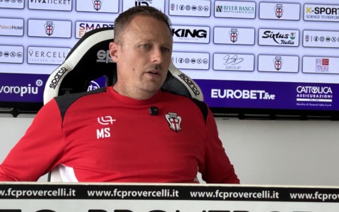 Pro Vercelli-Dolomiti Bellunesi 4-0, Santoni: “Identità di squadra sempre nitida, il nostro è un bel percorso”