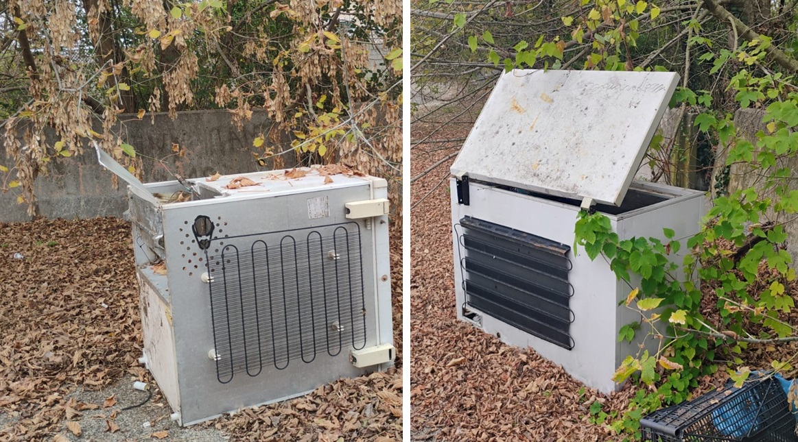 Via Trento: due frigo abbandonati e rifiuti nel parcheggio