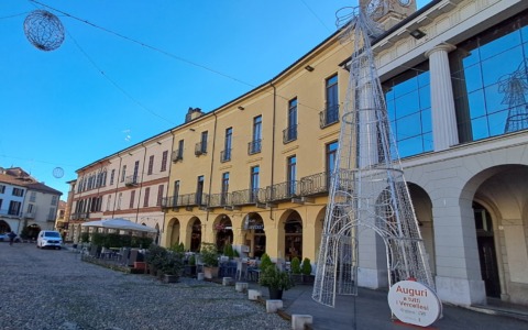 Asm-Atena illuminano e supportano il Natale vercellese