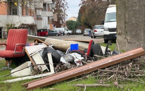 “Bene la lotta ai furbetti dei rifiuti in città ma quando il Comune si occuperà delle discariche storiche ai Cappuccini e al Bozino?”