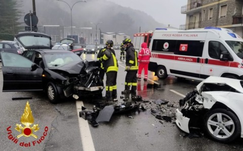 Schianto fra due auto a Valduggia nel pomeriggio