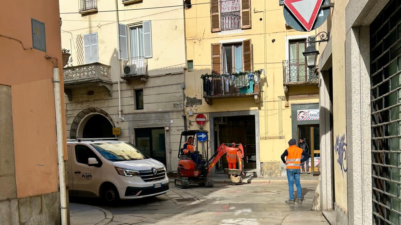 Strade chiuse temporaneamente e divieti di sosta per lavori in città: ecco dove