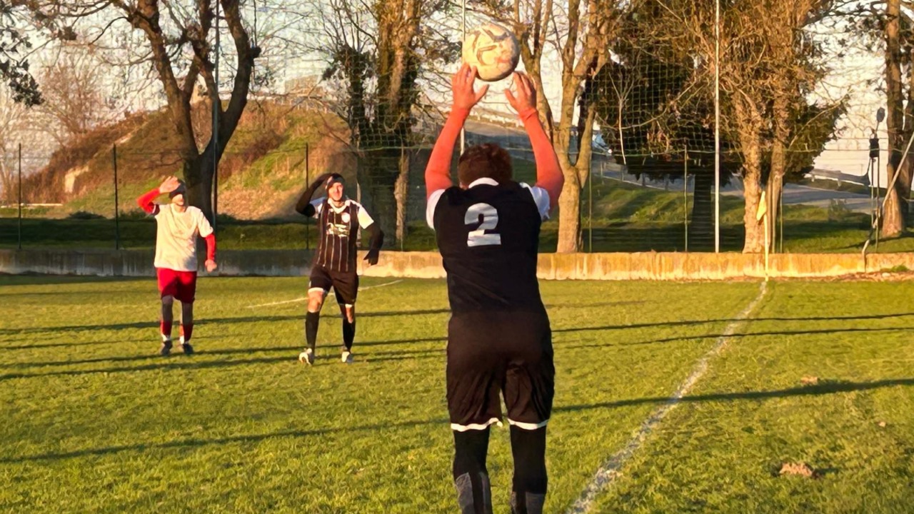 Calcio Csi, il programma del 9° turno: scontro al vertice Crova-Real Saluggia. Fari anche su Borgo D’Ale-Sangermanese