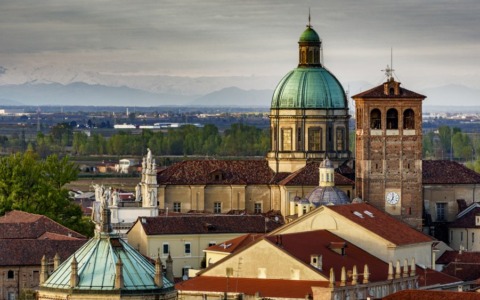 “Autunno a Vercelli”: già sold out le visite gratuite in città di domenica 9 novembre. Ancora pochi posti per le date successive