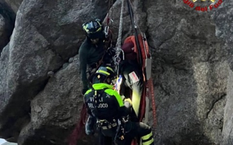 Anche i vigili del fuoco di Vercelli al corso di addestramento per i salvataggi nelle zone impervie