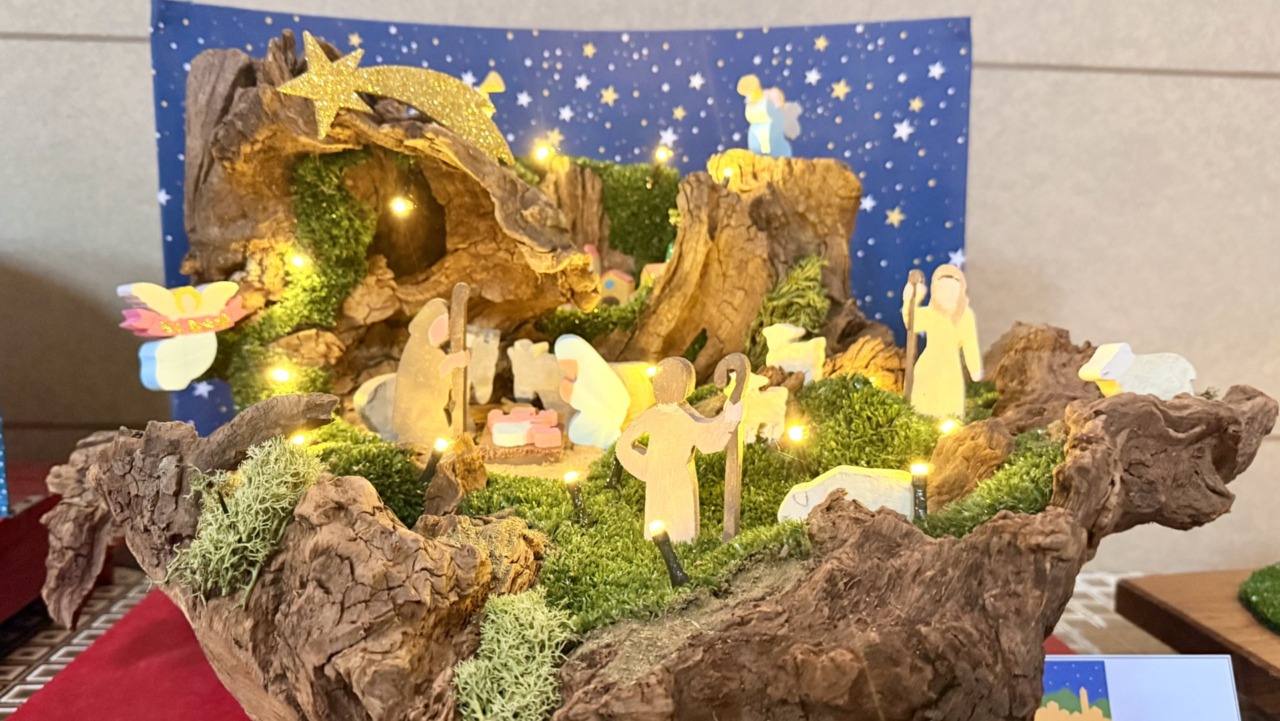 “I presepi ant ij such” esposti nella chiesa del Sacro Cuore al Belvedere: la magia della Natività nei ceppi