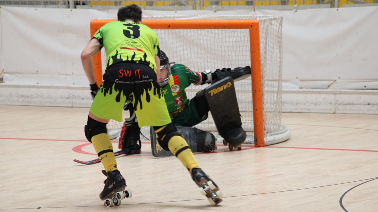 Amatori Vercelli super: 7 a 2 al Roller Lodi, successo con vista semifinali