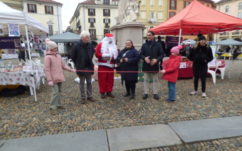 La Magia del Dono 2025: il Volontariato in vetrina in piazza Cavour