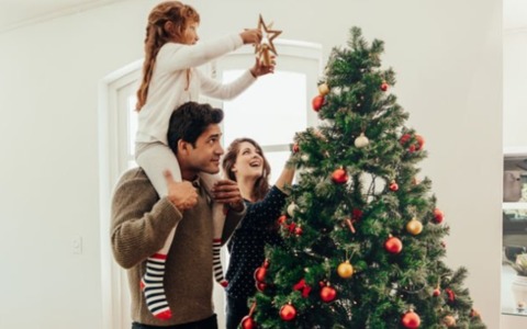 Fatevi un selfie con l’albero di Natale o il presepe lo pubblicheremo il 22 dicembre