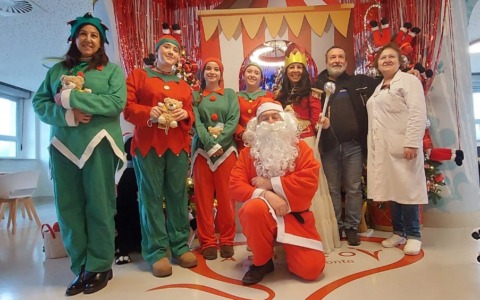 Il Natale solidale dell’Aop tra visita al Regina Margherita e spettacolo di danza