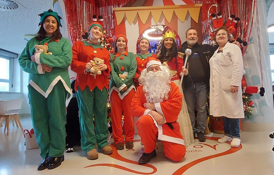 Il Natale solidale dell’Aop tra visita al Regina Margherita e spettacolo di danza