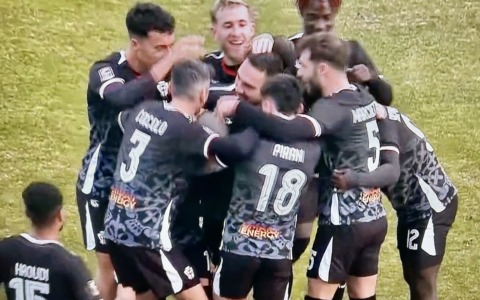 Pro Vercelli: a Zanica, la lezione dei veterani Iotti e Comi a un gruppo troppo fragile. Santoni merita un 4