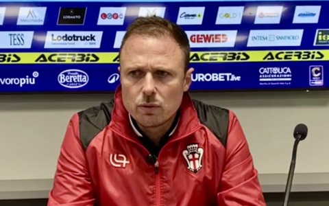 Pro Vercelli, Santoni: “Contro il Brescia dovremo conservare la rabbia per la sconfitta di Zanica”