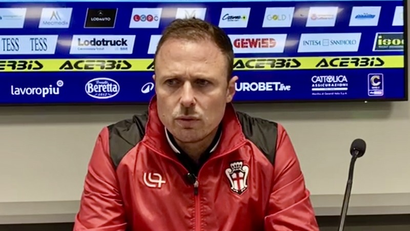 Pro Vercelli, Santoni: “Contro il Brescia dovremo conservare la rabbia per la sconfitta di Zanica”