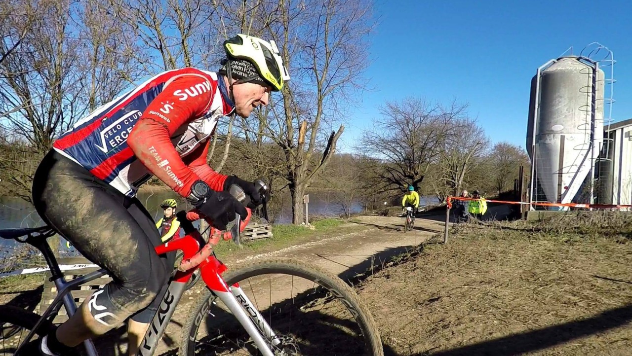 Ciclocross: Alberto Levantesi (Velo Club Vercelli) sugli scudi a Moncrivello