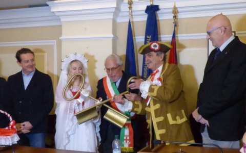 Carnevale a Vercelli 2026: Bicciolano e Bela Majin incoronati signori della città