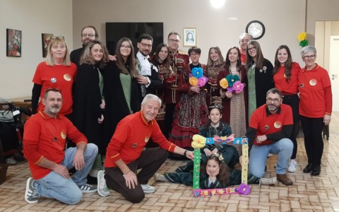 Villata: visite benefiche delle maschere in attesa del clou del Carvè