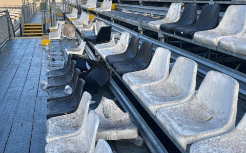 I tifosi della finale Alessandria-Cuneo vandalizzano lo stadio Piola