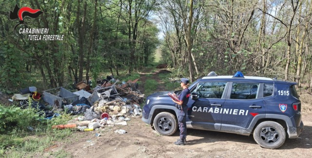 Beccati dai Carabinieri Forestali i responsabili della discarica scoperta dal nostro giornale