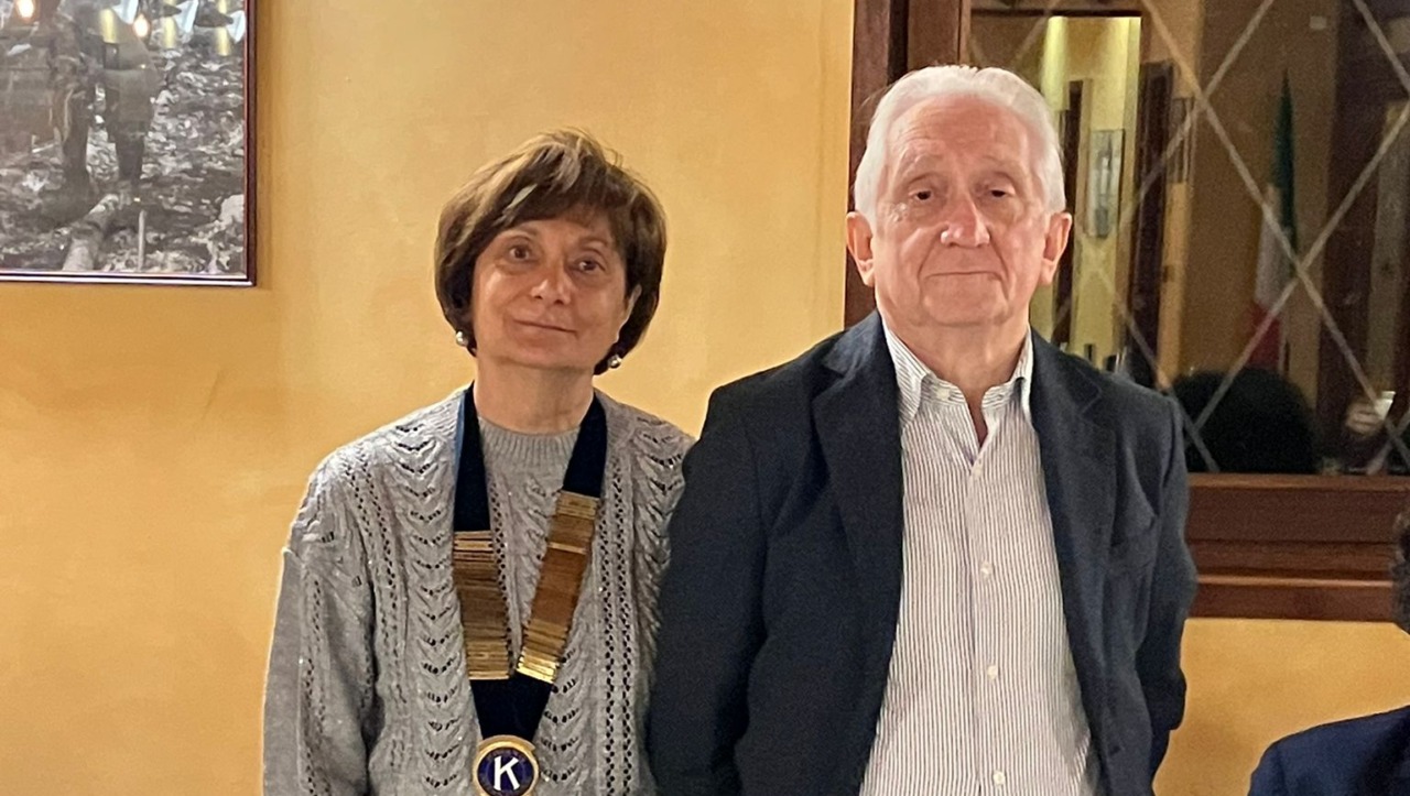 Storia e aneddoti del carnevale vercellese: gli aneddoti di Bruno Casalino alla conviviale Kiwanis