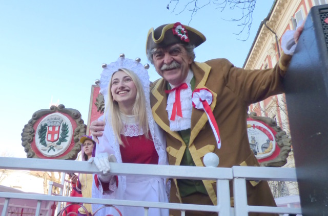 Carnevale Vercelli: momenti video della prima sfilata