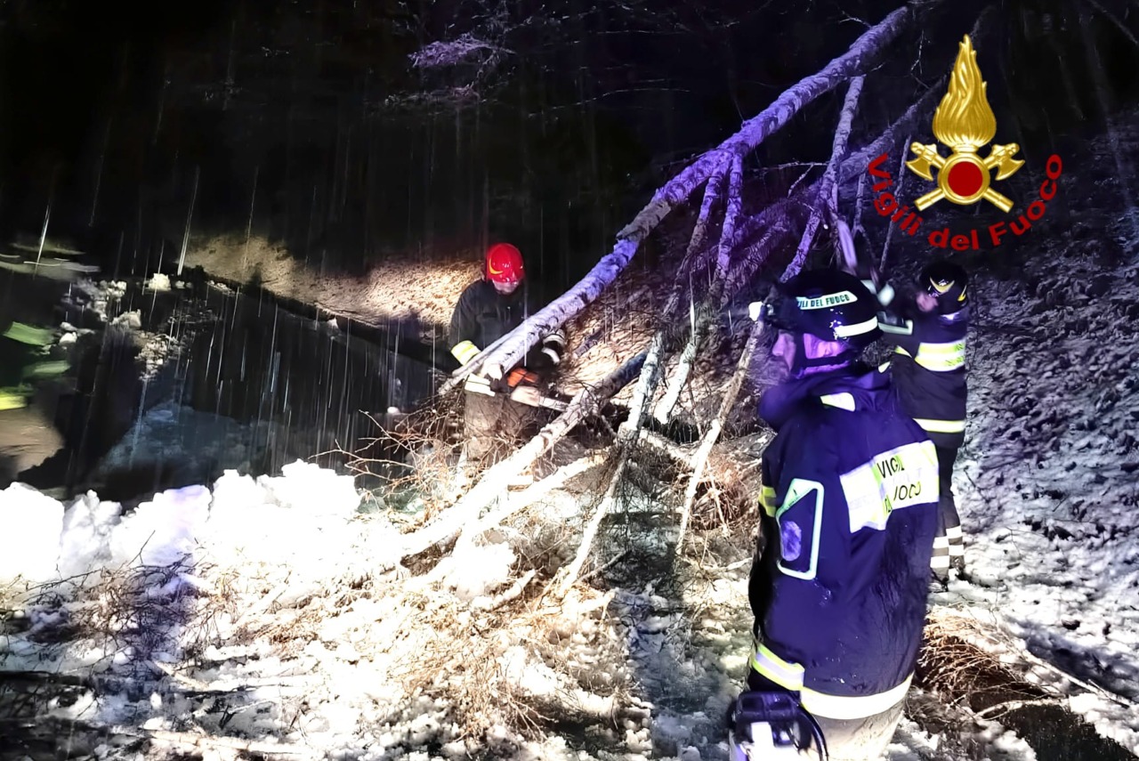 Neve, freddo e pioggia: Valsesia nella morsa del maltempo