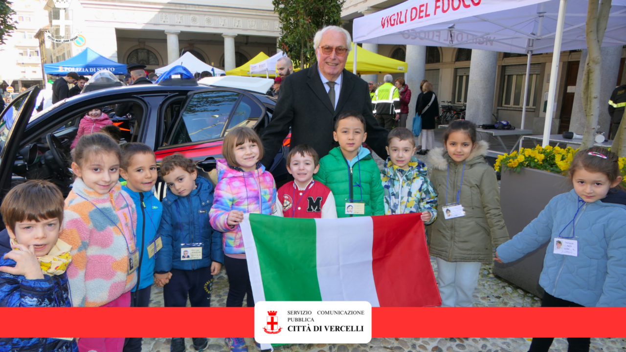 Celebrata la Giornata dell’Unità Nazionale, della Costituzione, dell’Inno e della Bandiera a Vercelli