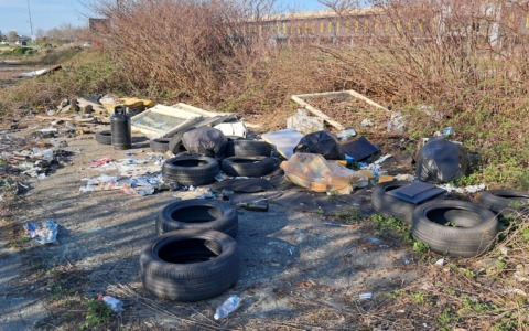 Discarica infinita nell’area della ex “Texaco”
