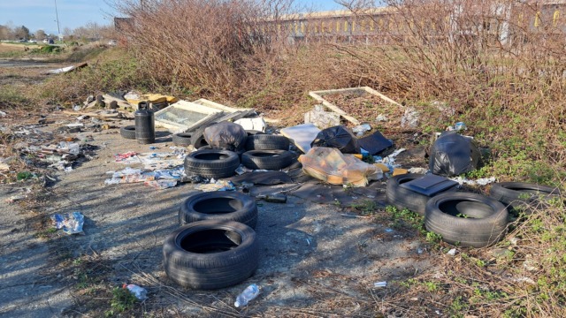 Discarica infinita nell’area della ex “Texaco”