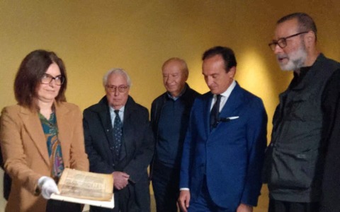 Vercellae Hospitales 2026: I manoscritti francescani sono in Arca, mostrati al presidente Cirio