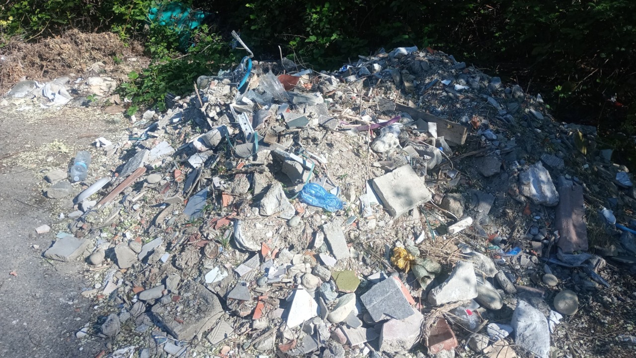 Discarica in via Montebello: sedimenti antichi e new entry