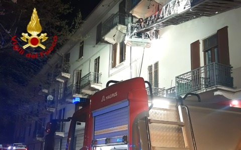Tragedia al Rione Cervetto: una donna muore nell’incendio dell’abitazione in viale Volta