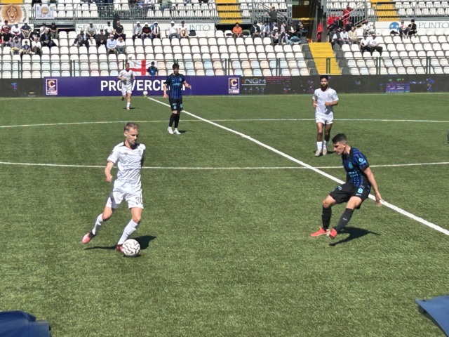 Pro Vercelli, Dean Huiberts torna in Olanda: ufficiale l’accordo con l’Helmond Sport