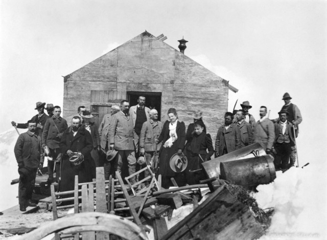 “Sulle orme di Margherita”: una mostra per il centenario della scomparsa della regina che amava la montagna