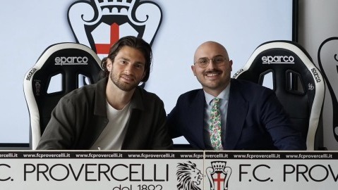 Pro Vercelli, ufficiale: Mattia Del Favero rinnova fino al 2028