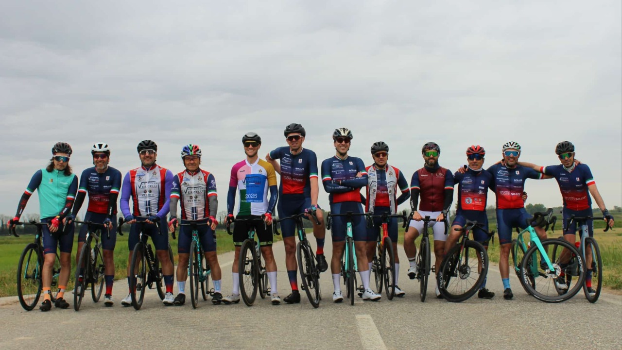 Velo Club Vercelli sugli scudi tra Granfondo Colnago e PiemontGravel