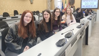 Studentesse del Lagrangia protagoniste al Consiglio Regionale sul tema “bullismo”