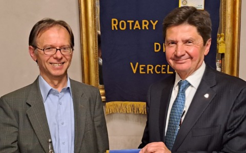 Interessante relazione sulla battaglia dei Campi Raudii dell’archeologo Fabio Pistan alla conviviale Rotary