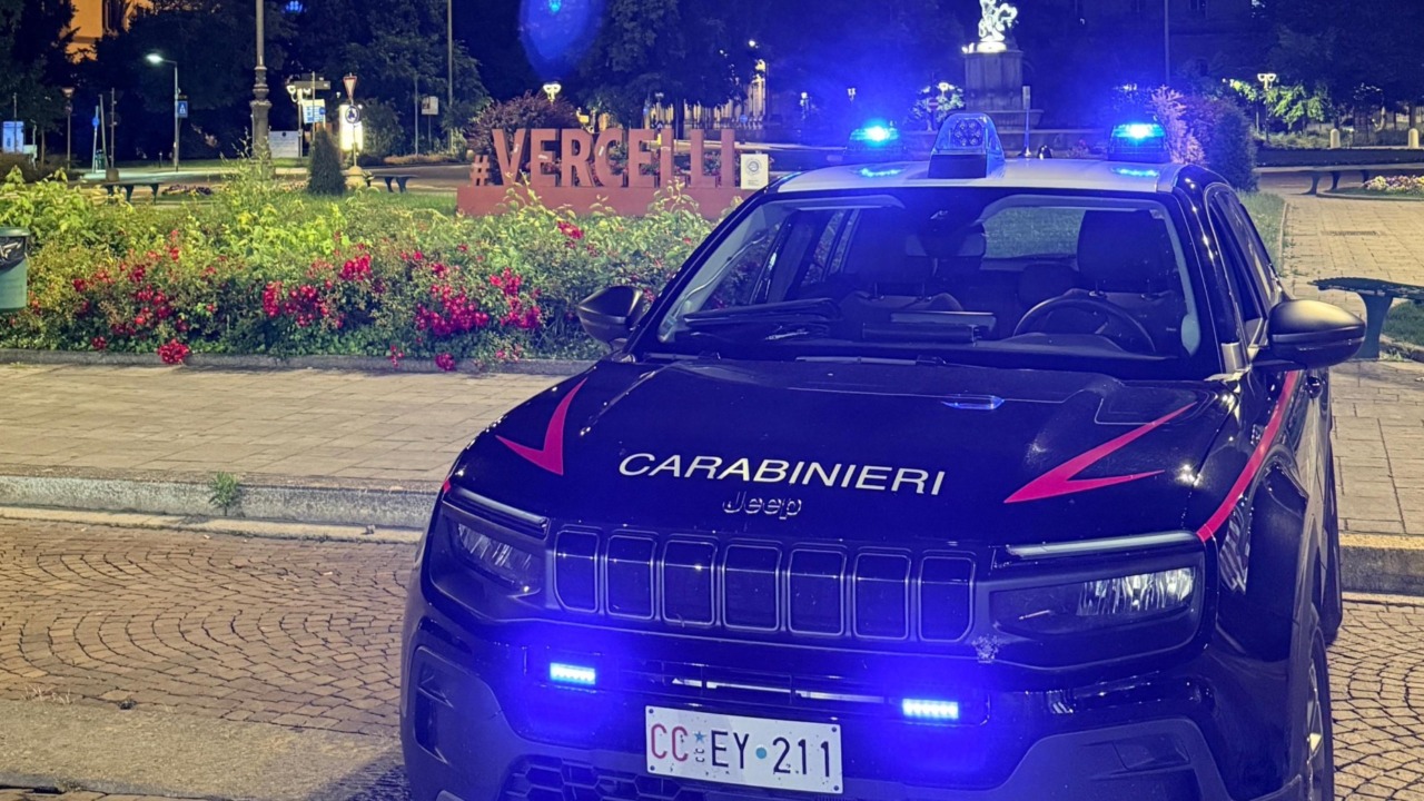 Inseguimento in pieno centro a Vercelli: arrestato dai Carabinieri