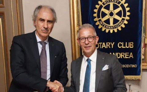 Illuminante relazione di Francesco Natalini sul gender pay gap alla conviviale del Rotary Club Sant’Andrea