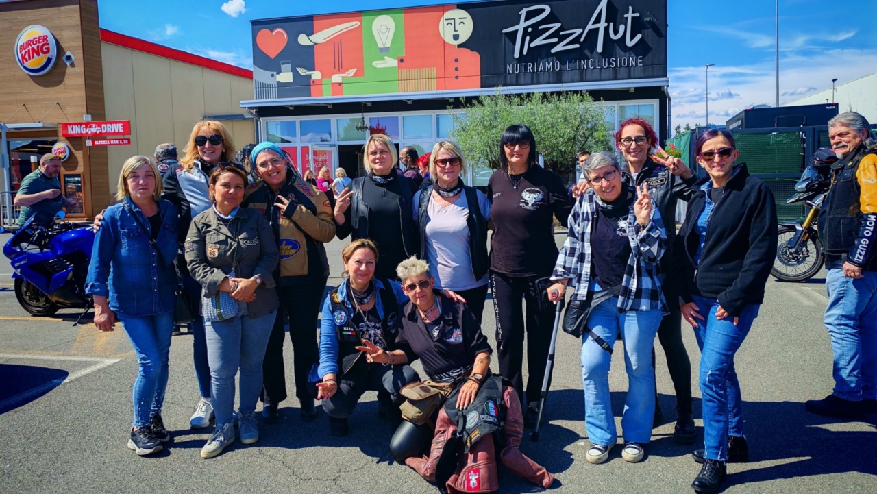 Moto Club Confraternita: il pranzo solidale da PizzAut si è tradotto in un contributo concreto di 1560 euro