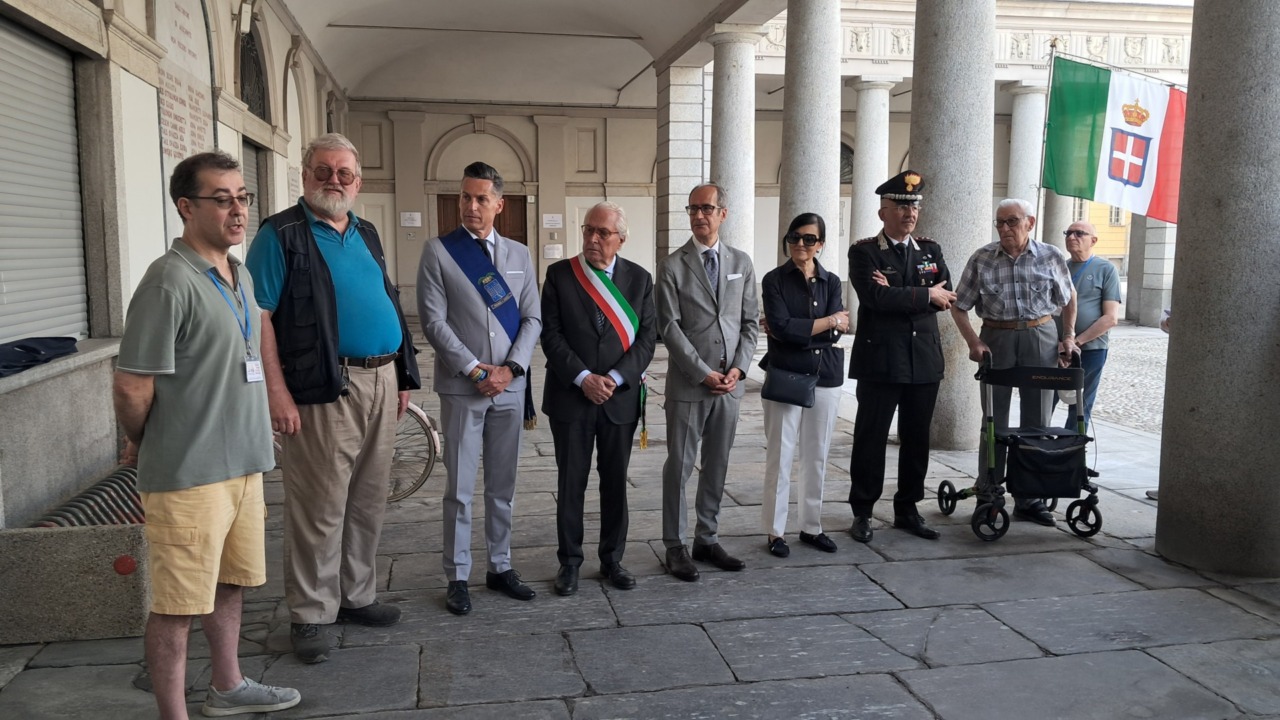 Il ricordo dei vercellesi innocenti uccisi dalle bombe 82 anni fa